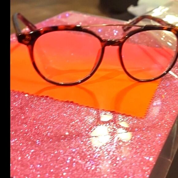 Quay Australia Comment Below Blue Light Glasses- Tortoise main image 8